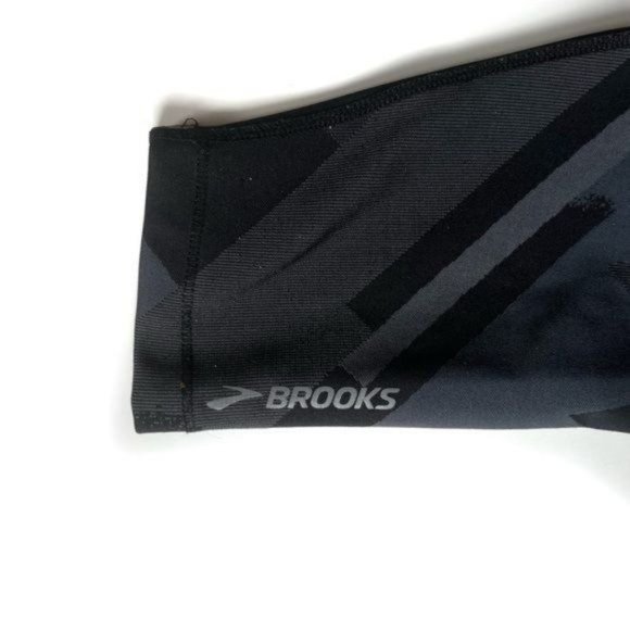 Brooks Black and Gray/ Black Jacquard Formation Cropped Leggings - M - Picture 4 of 8